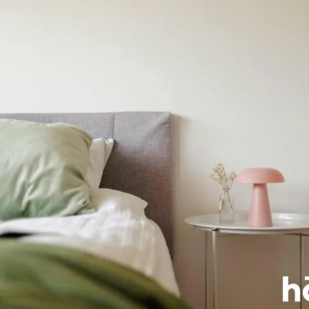 The Sunny Nest - Homfi